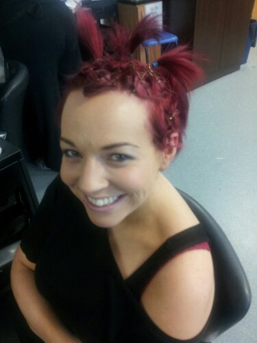 Ashleigh rocking the 90s-kids-TV-presenter look